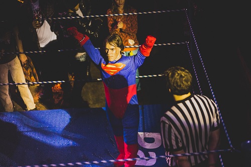 superman-wrestling.jpg